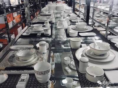 熱烈祝賀南陽(yáng)地區(qū)最具特色的廚具工廠店盛大開業(yè)！